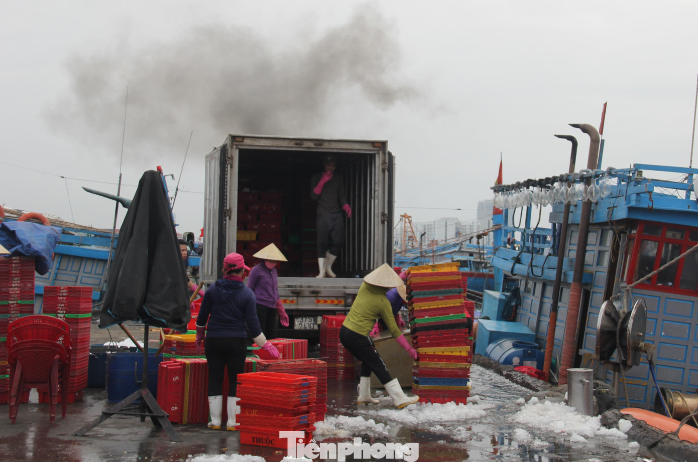 Chuỗi lây nhiễm tại cảng cá Thọ Quang tiếp tục ghi nhận thêm 57 ca mắc. Ảnh: Thanh Trần.