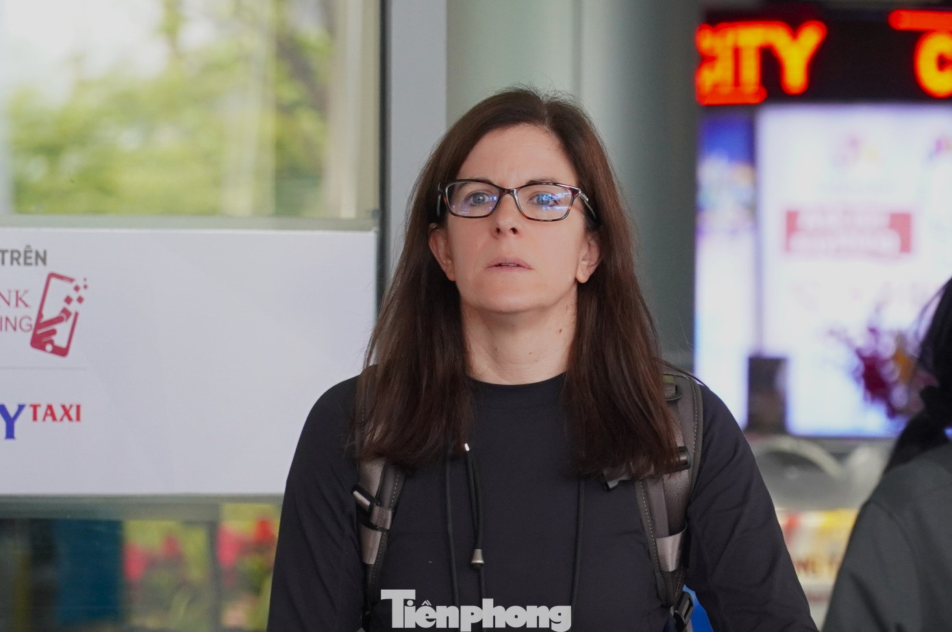 Du khách không ngớt tại sân bay Đà Nẵng. Sở Du lịch Đà Nẵng cho hay, kỳ nghỉ Tết năm nay, thành phố sẽ đón khoảng 456.000 lượt khách, tăng 13,5% so với cùng kỳ năm ngoái. Trong đó, khách quốc tế hơn 221.000 lượt, khách nội địa khoảng 235.000 lượt. Công suất chung của các cơ sở lưu trú đạt khoảng 50%, trong đó khối 4-5 sao và tương đương đạt 60-65%.