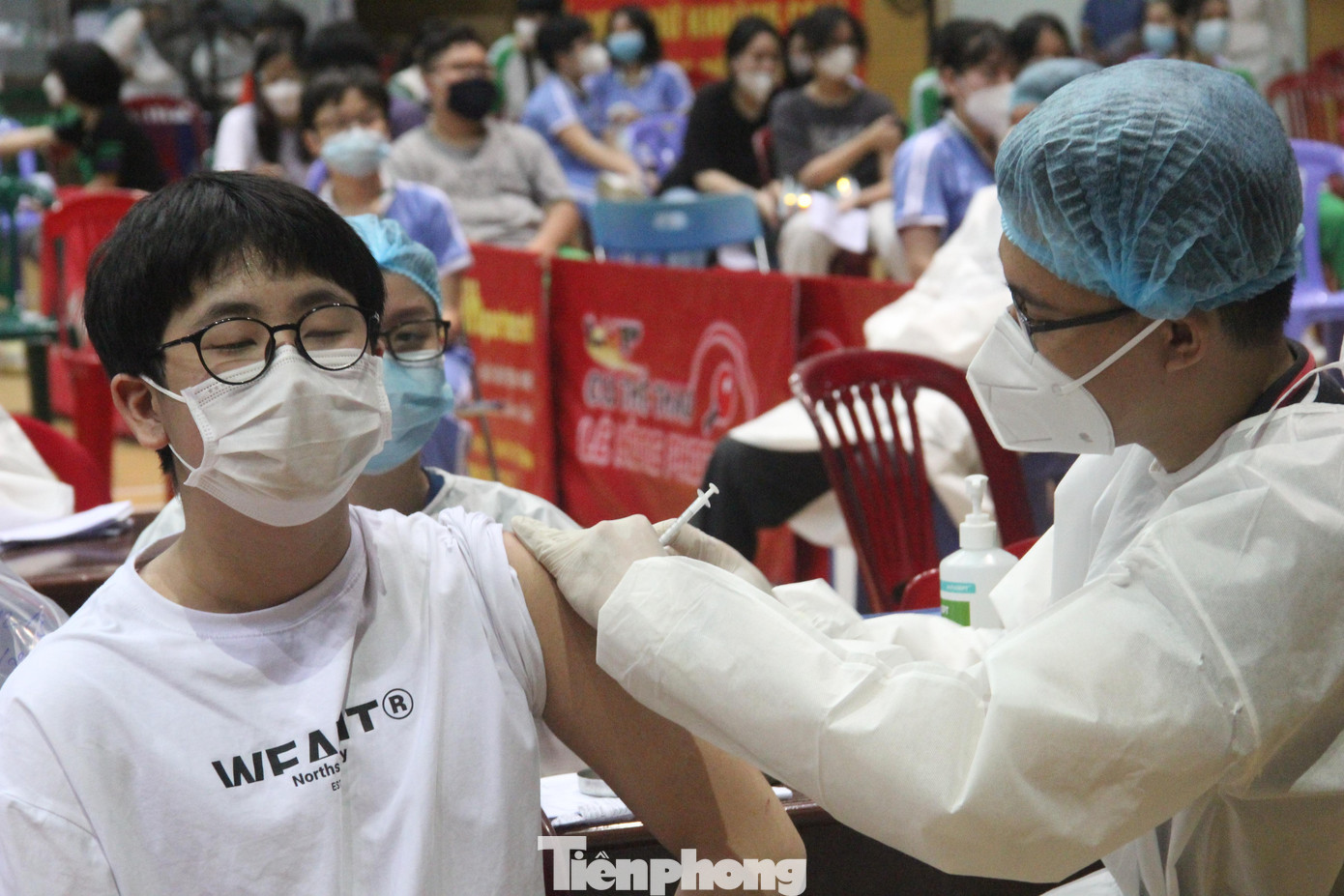 Đà Nẵng còn 5.000 người chưa được tiêm mũi 1 vắc xin phòng COVID-19. Đà Nẵng còn 5.000 người chưa được tiêm mũi 1 vắc xin phòng COVID-19.