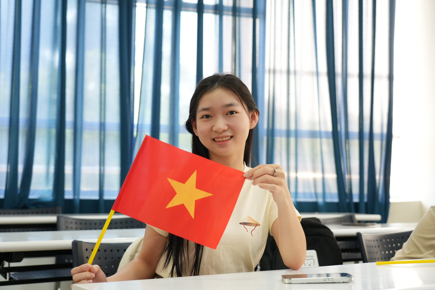 Thế hệ trẻ được sống trong hoà bình, không được quên lịch sử.