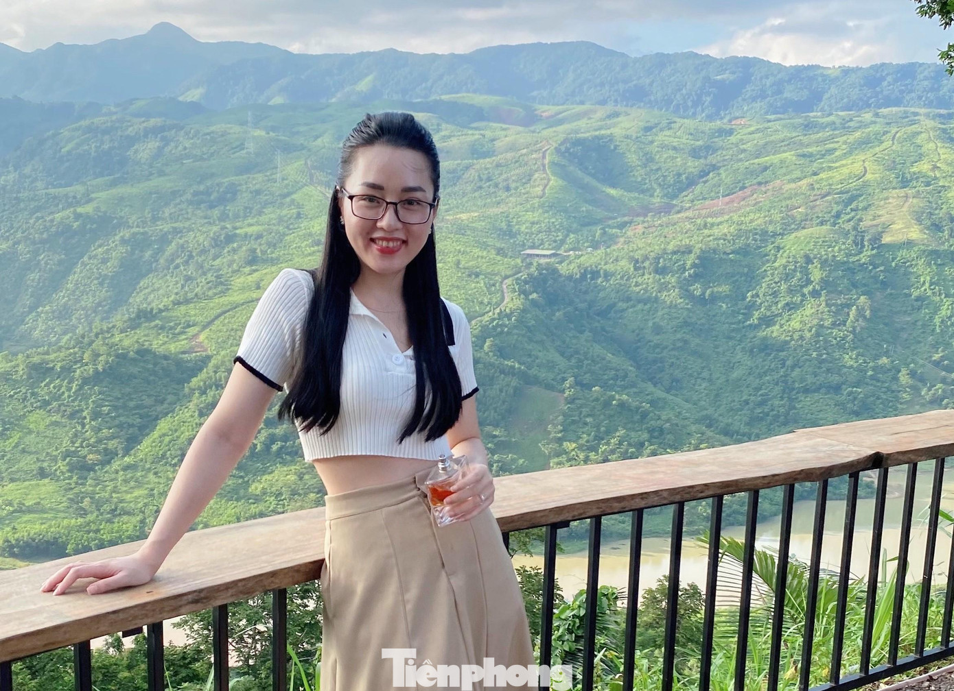 Các bạn trẻ không thể bỏ qua việc chụp hình ở đây. Các bạn trẻ không thể bỏ qua việc chụp hình ở đây.