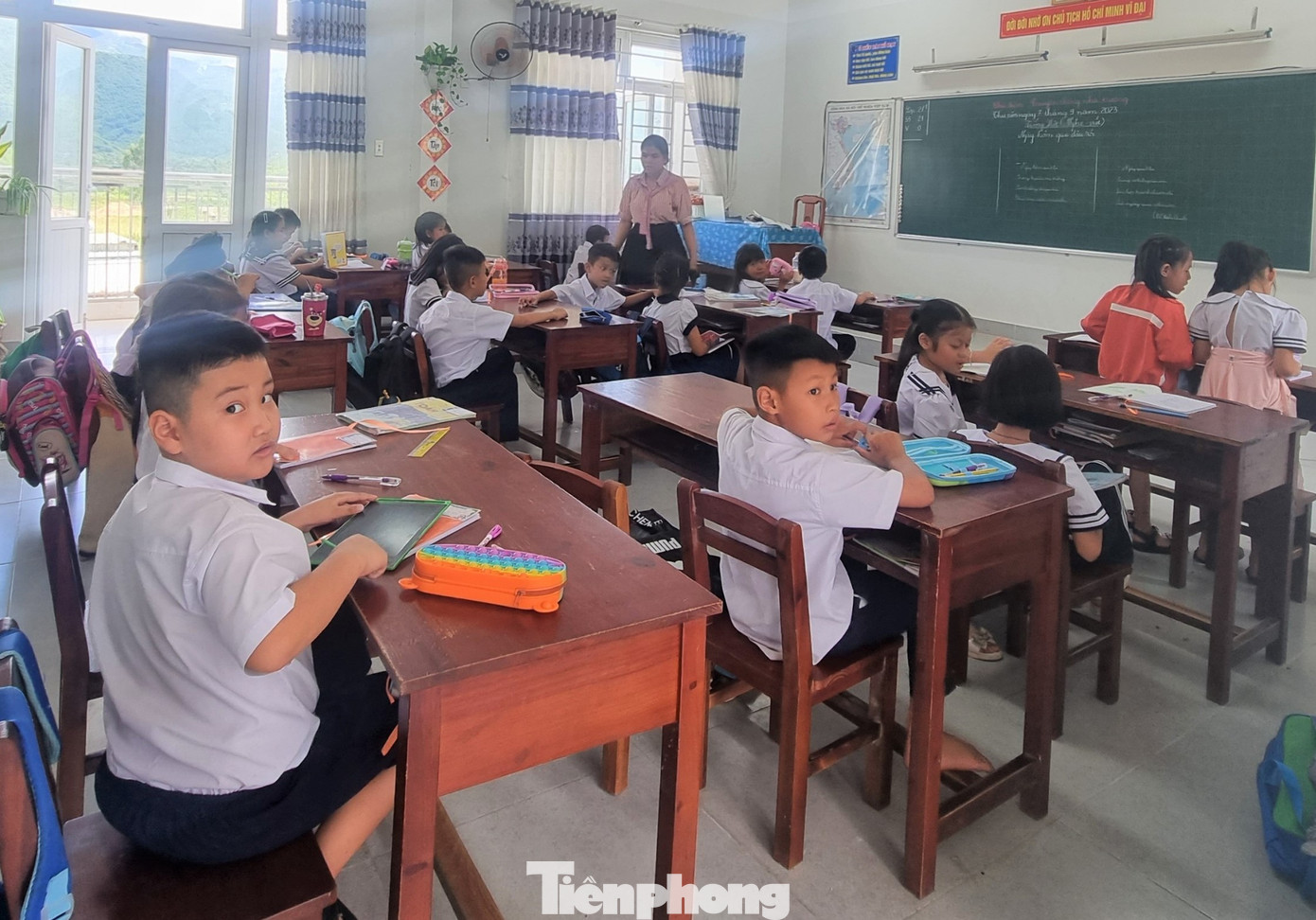 Hiện chỉ còn 18 em học sinh thôn Nam Yên chưa đến trường Tiểu học Hòa Bắc. (Ảnh: Thanh Trần). Hiện chỉ còn 18 em học sinh thôn Nam Yên chưa đến trường Tiểu học Hòa Bắc. (Ảnh: Thanh Trần).