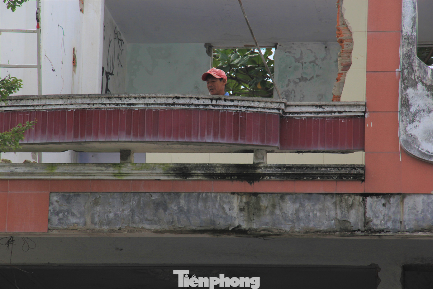 Theo UBND quận Hải Châu, dự kiến việc tháo dỡ nhà, dọn xà bần, sau đó làm tường rào, cải tạo cảnh quan sẽ hoàn thành trước Tết Nguyên đán. Quận cũng có kế hoạch trồng thêm cây xanh quanh khu vực này.