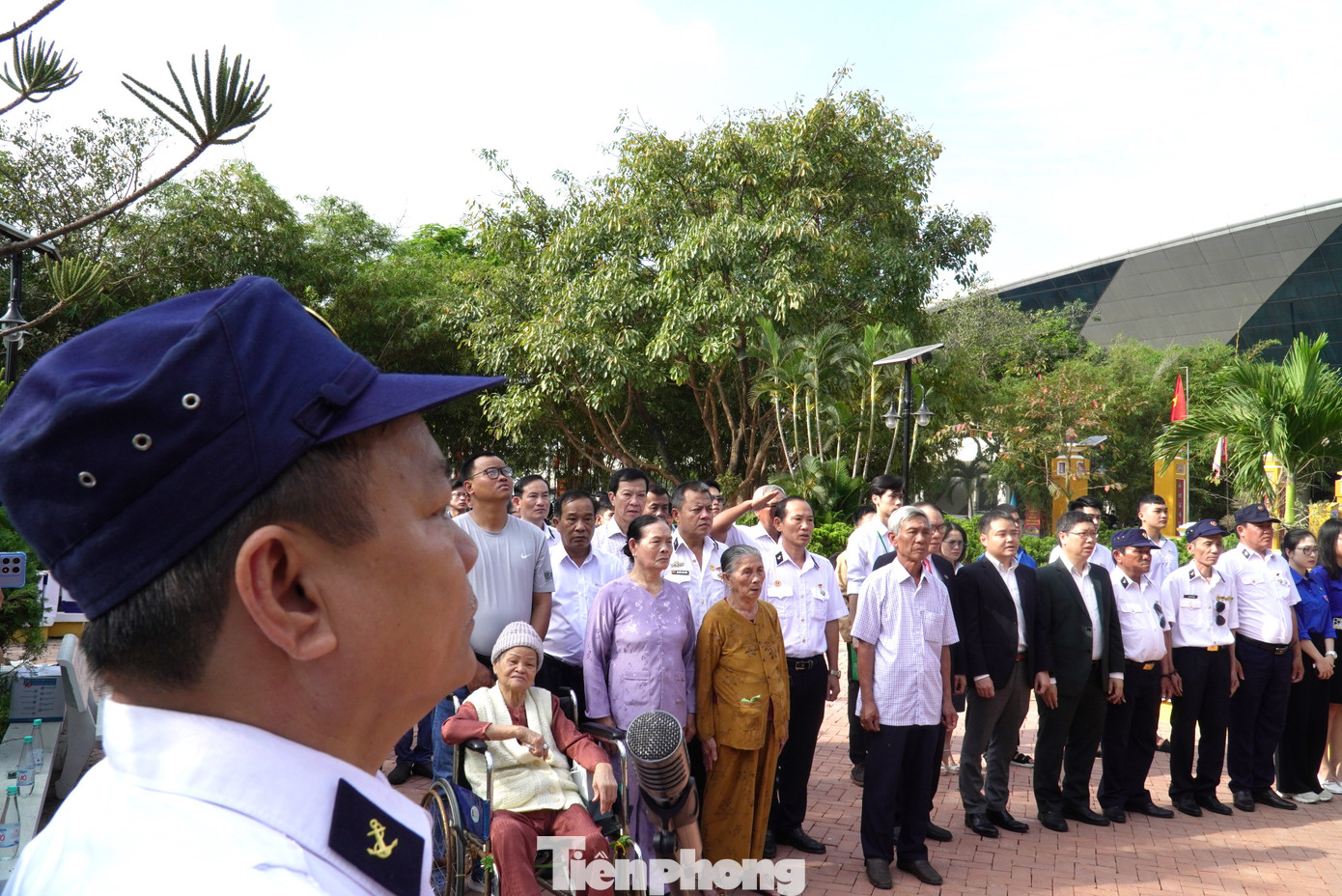 Tổ quốc không quên tên các anh. Tổ quốc không quên tên các anh.