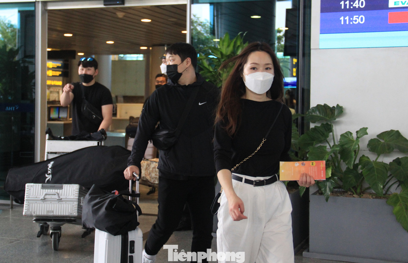 Tới thời điểm này, có 15 đường bay quốc tế trực tiếp được khôi phục và khai thác mới từ Hàn Quốc, Ấn Độ, Thái Lan, Singapore, Malaysia, Campuchia, Đài Loan và Hong Kong (đều thuộc Trung Quốc).