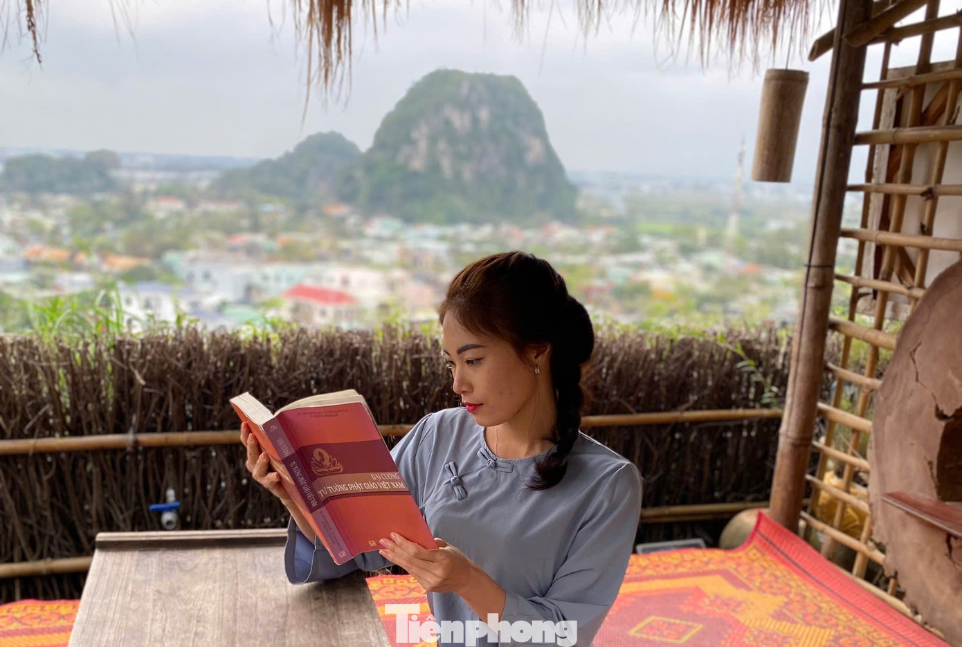 Góc nào trong chùa cũng đẹp, mang lại cảm giác an yên. Chùa nhắc nhở mọi người "được sống trong niềm an lạc là điều may mắn giữa cuộc đời này".