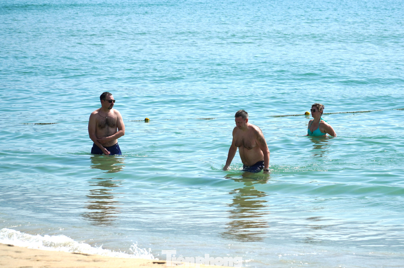 Từ đầu năm đến nay, Đà Nẵng đón hơn 4,6 triệu lượt khách, trong đó khách quốc tế hơn 2,2 triệu lượt, tăng hơn 35% so với cùng kỳ năm ngoái. Từ đầu năm đến nay, Đà Nẵng đón hơn 4,6 triệu lượt khách, trong đó khách quốc tế hơn 2,2 triệu lượt, tăng hơn 35% so với cùng kỳ năm ngoái.