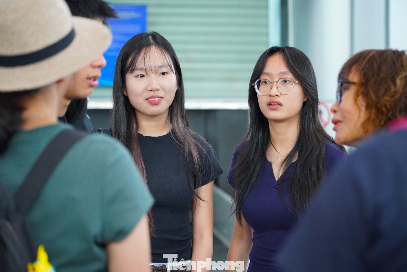 Nhà ga T1 sân bay Đà Nẵng nêm chặt người. Theo Sở Du lịch TP. Đà Nẵng, tổng lượng khách tham quan, du lịch Đà Nẵng trong dịp Tết Nguyên đán đạt hơn 469.000 lượt, tăng gần 17% so với cùng kỳ năm ngoái; khách nội địa ước đạt hơn 241.000 lượt.