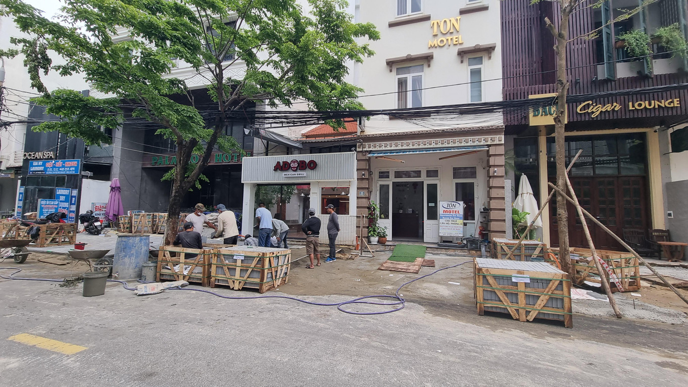 Đây là khu vực tập trung nhiều cơ sở lưu trú, nhà hàng, quán cà phê...mà du khách nước ngoài thường lui tới Đây là khu vực tập trung nhiều cơ sở lưu trú, nhà hàng, quán cà phê...mà du khách nước ngoài thường lui tới