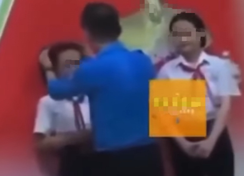 Clip lan truyền trên mạng xã hội khiến người xem bức xúc.