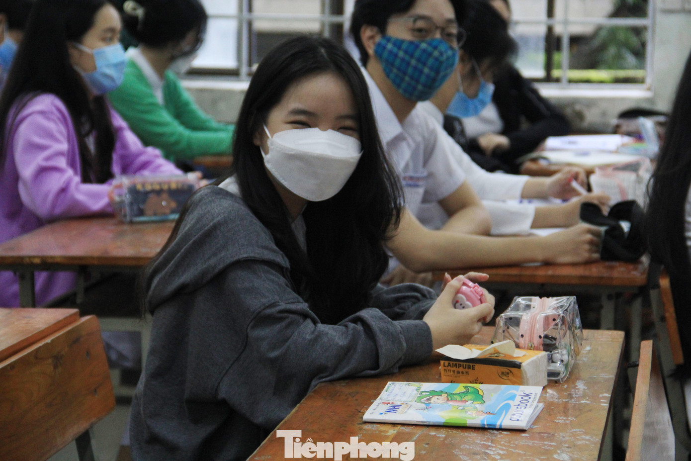 Không giấu được niềm vui trong ngày đi học lại.