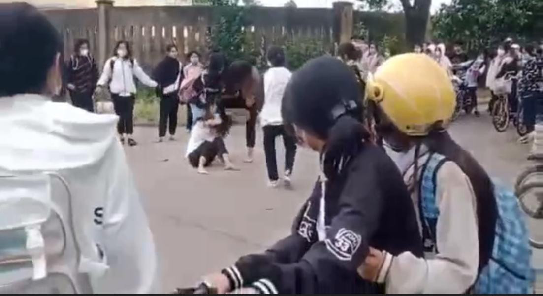 Công an xã Hòa Châu đang vào cuộc điều tra, làm rõ vụ việc. Công an xã Hòa Châu đang vào cuộc điều tra, làm rõ vụ việc.