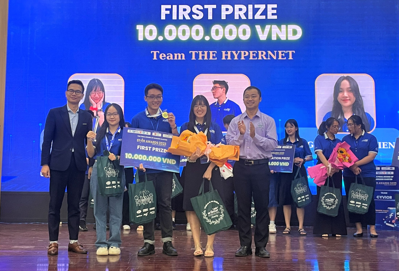 3 thí sinh xuẩt sắc bước vào vòng chung kết toàn quốc.