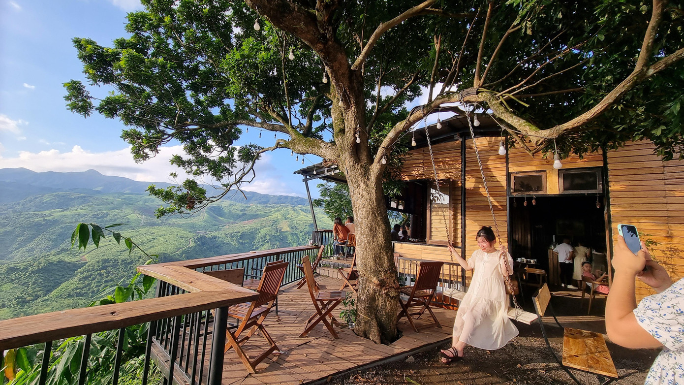 Khung cảnh quá tuyệt vời. Khung cảnh quá tuyệt vời.