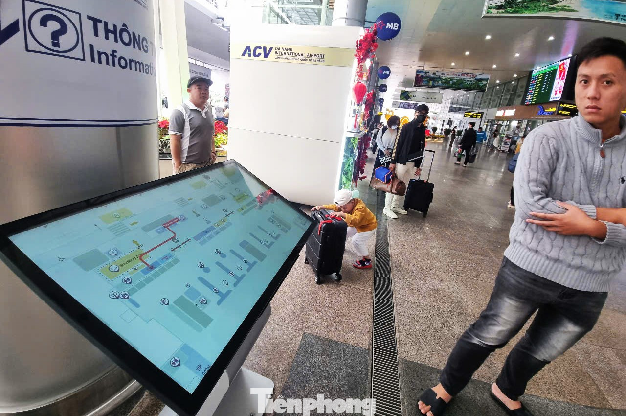 Sơ đồ sân bay cho du khách dễ dàng tìm kiếm các lối ra vào. Sơ đồ sân bay cho du khách dễ dàng tìm kiếm các lối ra vào.