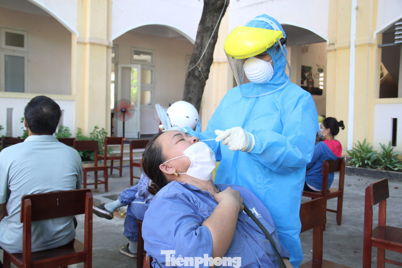 Đà Nẵng đang rà soát tổng thể các hoạt động mua sắm vật tư y tế, sinh phẩm phục vụ công tác xét nghiệm phòng chống dịch. Đà Nẵng đang rà soát tổng thể các hoạt động mua sắm vật tư y tế, sinh phẩm phục vụ công tác xét nghiệm phòng chống dịch.