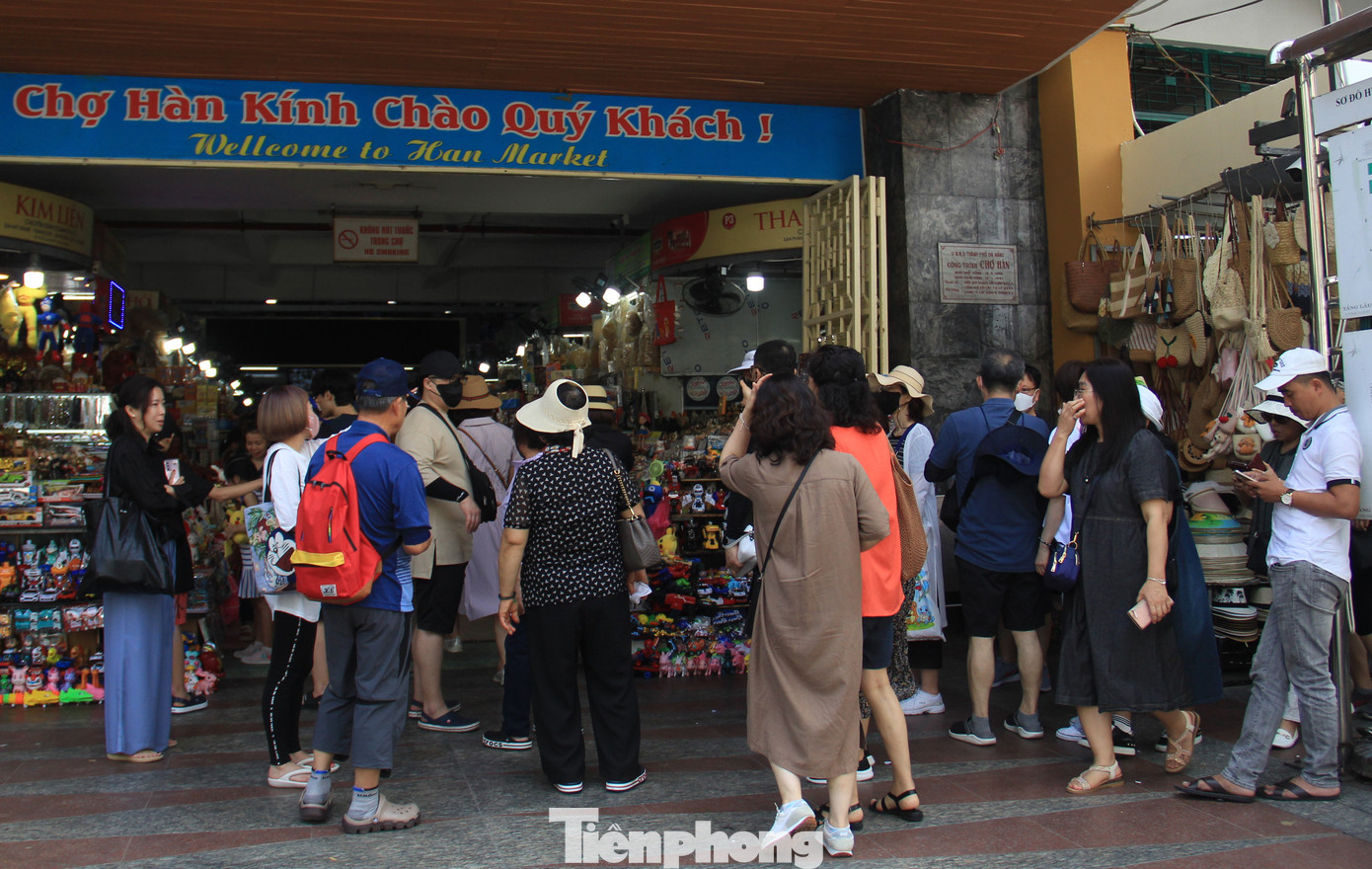 Hiện tại, Đà Nẵng có hơn 15 đường bay quốc tế kết nối trực tiếp nối Hàn Quốc, Ấn Độ, Thái Lan, Singapore, Malaysia....