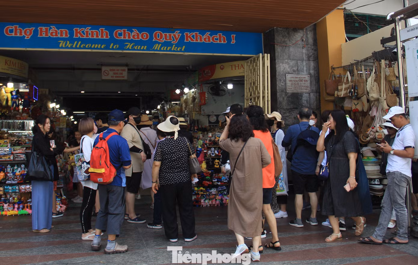 Hiện tại, Đà Nẵng có hơn 15 đường bay quốc tế kết nối trực tiếp nối Hàn Quốc, Ấn Độ, Thái Lan, Singapore, Malaysia....
