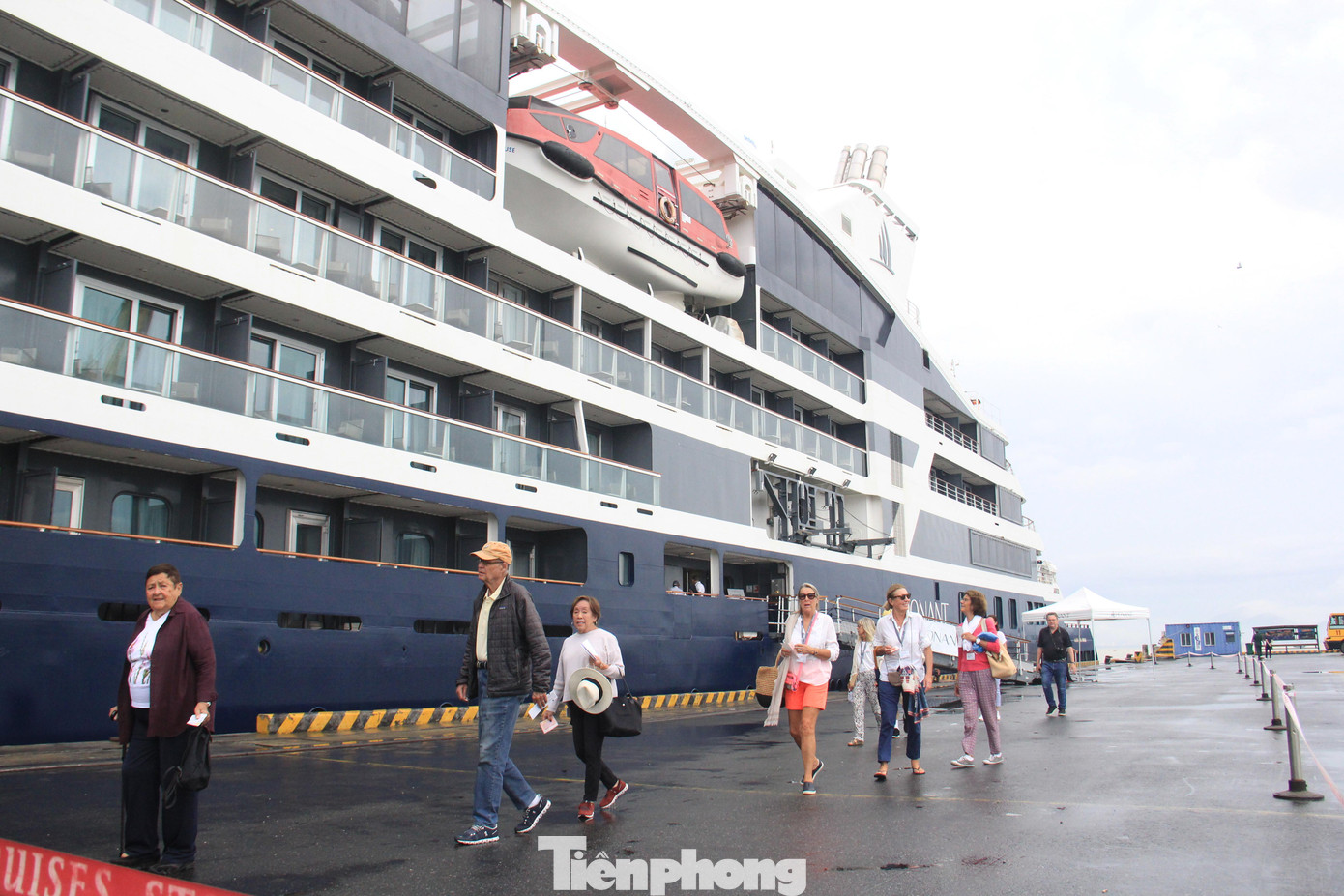 Trong tháng 10, tàu Le Lapérouse sẽ có 2 chuyến cập cảng Đà Nẵng, mỗi chuyến hơn 100 du khách từ thị trường Âu - Mỹ. Trong tháng 10, tàu Le Lapérouse sẽ có 2 chuyến cập cảng Đà Nẵng, mỗi chuyến hơn 100 du khách từ thị trường Âu - Mỹ.