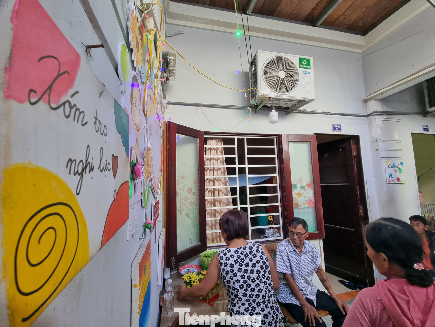 "Xóm trọ nghị lực", cả xóm vẫn động viên nhau như vậy suốt bao năm qua.