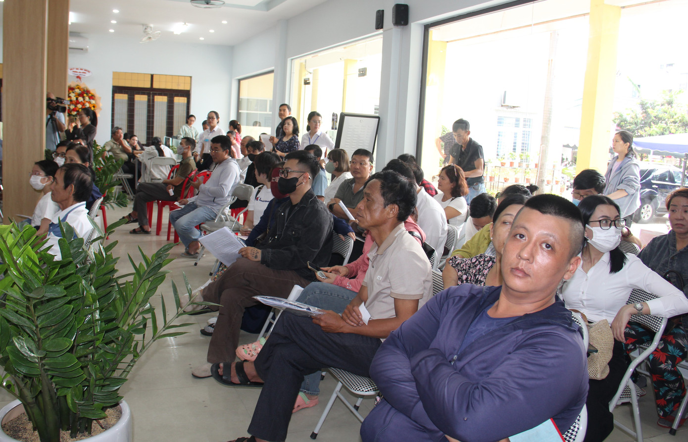 Với nhiều người, tên Hòa Cường là tên mới của phường, nhưng vẫn giữ được những giá trị văn hóa, lịch sử. Nhất là khi phường đặt Bia tưởng niệm của các anh hùng liệt sĩ, trong đó có các liệt sĩ hy sinh vào ngày 14/3/1988 tại Đảo Gạc Ma.