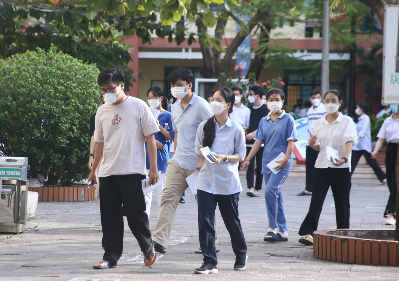 Thí sinh có thể tra cứu điểm thi Tốt nghiệp THPT qua Tổng đài 1022. Thí sinh có thể tra cứu điểm thi Tốt nghiệp THPT qua Tổng đài 1022.