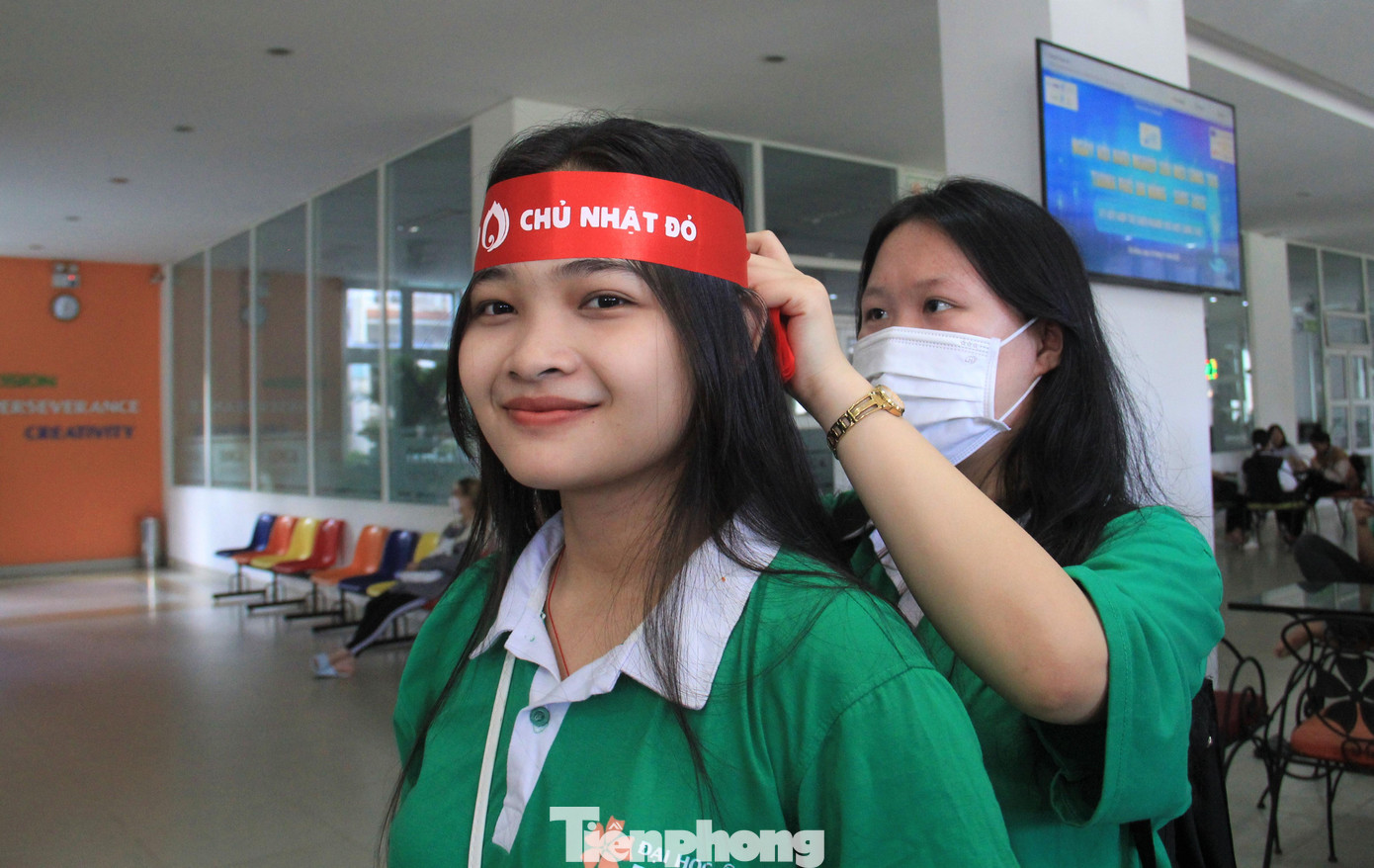 Ngày hội Chủ nhật Đỏ tại Đà Nẵng (đợt 1) thu về 302 đơn vị máu phục vụ công tác cấp cứu và điều trị. Sắp tới, Ngày hội sẽ được tổ chức tại Đại học Kỹ thuật Y - Dược Đà Nẵng và Thành Đoàn Đà Nẵng. Dự kiến, chuỗi ngày hội Chủ nhật Đỏ lần thứ XV - năm 2023 tại Đà Nẵng sẽ thu về khoảng 1.500 đơn vị máu.