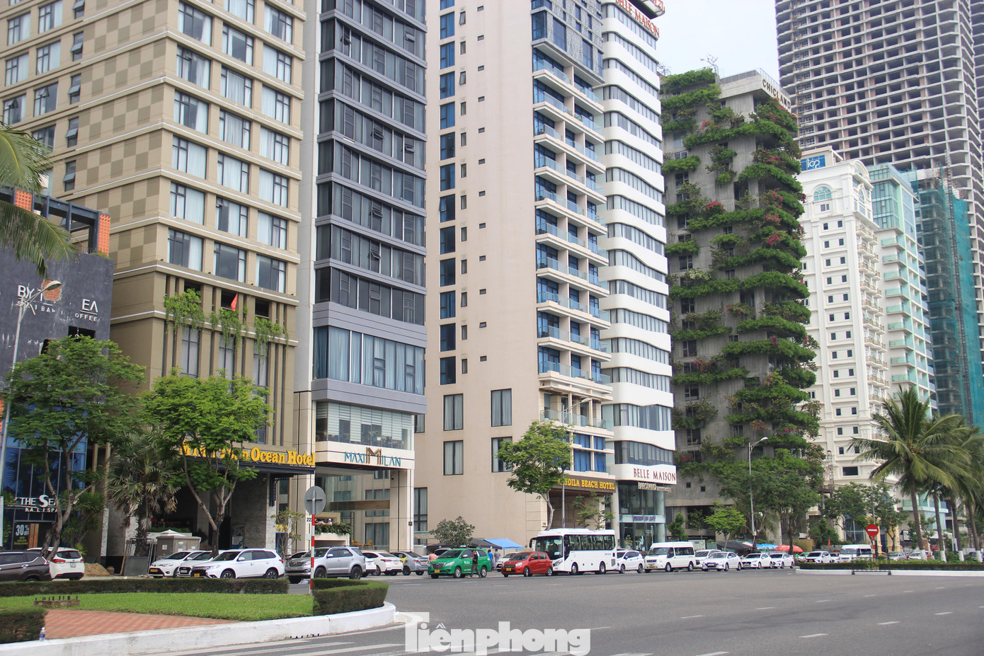 Khách sạn trên đường Võ Nguyên Giáp đã mở cửa đón khách. Khách sạn trên đường Võ Nguyên Giáp đã mở cửa đón khách.