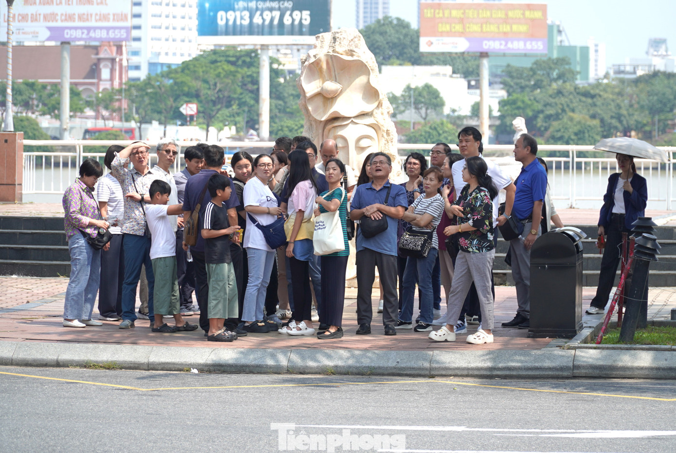 Năm 2024 Đà Nẵng đón hơn 10,9 triệu lượt khách. Ảnh: Thanh Hiền.