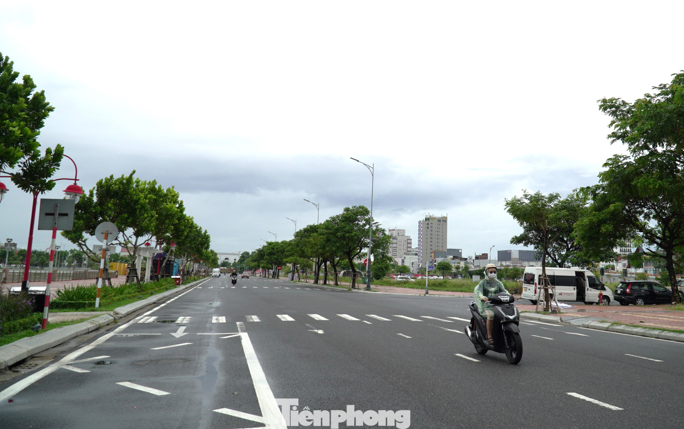 Đoạn đường Bạch Đằng sẽ không cho các loại phương tiện lưu thông từ 8h sáng trong dịp Tết. Đoạn đường Bạch Đằng sẽ không cho các loại phương tiện lưu thông từ 8h sáng trong dịp Tết.