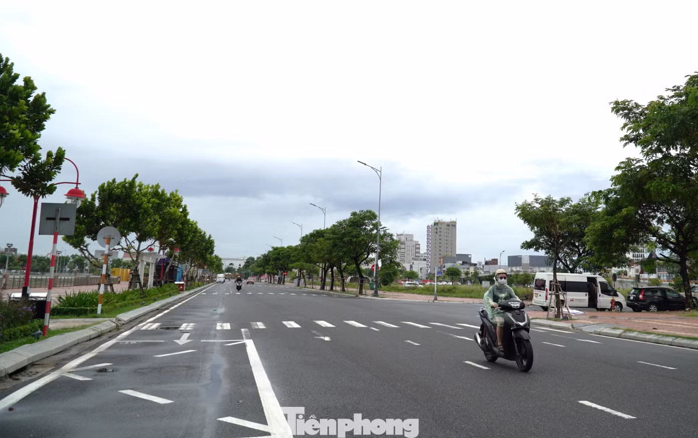 Đoạn đường Bạch Đằng sẽ không cho các loại phương tiện lưu thông từ 8h sáng trong dịp Tết. Đoạn đường Bạch Đằng sẽ không cho các loại phương tiện lưu thông từ 8h sáng trong dịp Tết.