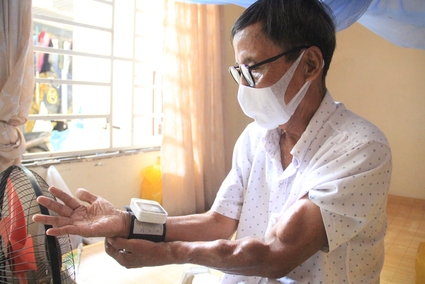 Những người đã chạy thận chục năm động viên mọi người không kêu ca, tuyệt vọng. Bởi bi quan cũng không giải quyết được gì cả. Bản thân mình may mắn hơn biết bao người mang bệnh hiểm nghèo khác, vì vẫn sống tới hôm nay.