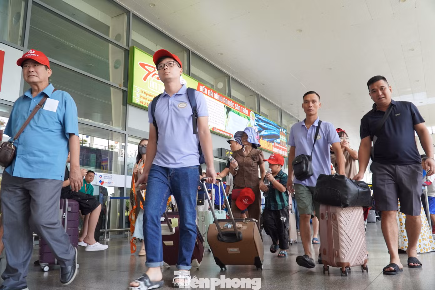 Tại bãi biển đêm Mỹ An sẽ diễn ra chuỗi các hoạt động trình diễn nghệ thuật, chiếu phim, tổ chức tuyến phố đi bộ, thưởng thức ẩm thực, trang trí điện chiếu sáng, nghệ thuật sắp đặt bãi biển… Ảnh: Thanh Hiền.