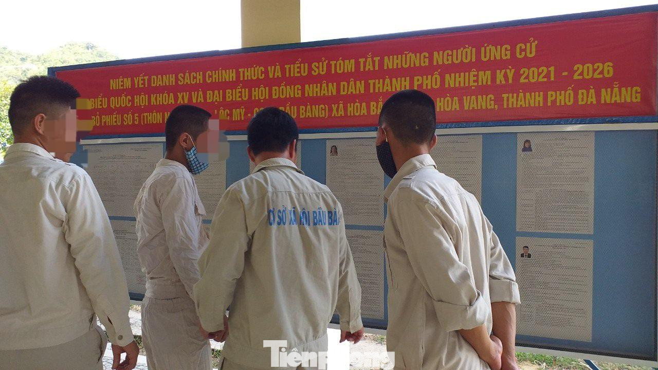 Ông cũng chia sẻ thêm, quá trình bầu cử, các học viên phải thực hiện nghiêm túc yêu cầu 5K. Ông cũng chia sẻ thêm, quá trình bầu cử, các học viên phải thực hiện nghiêm túc yêu cầu 5K.