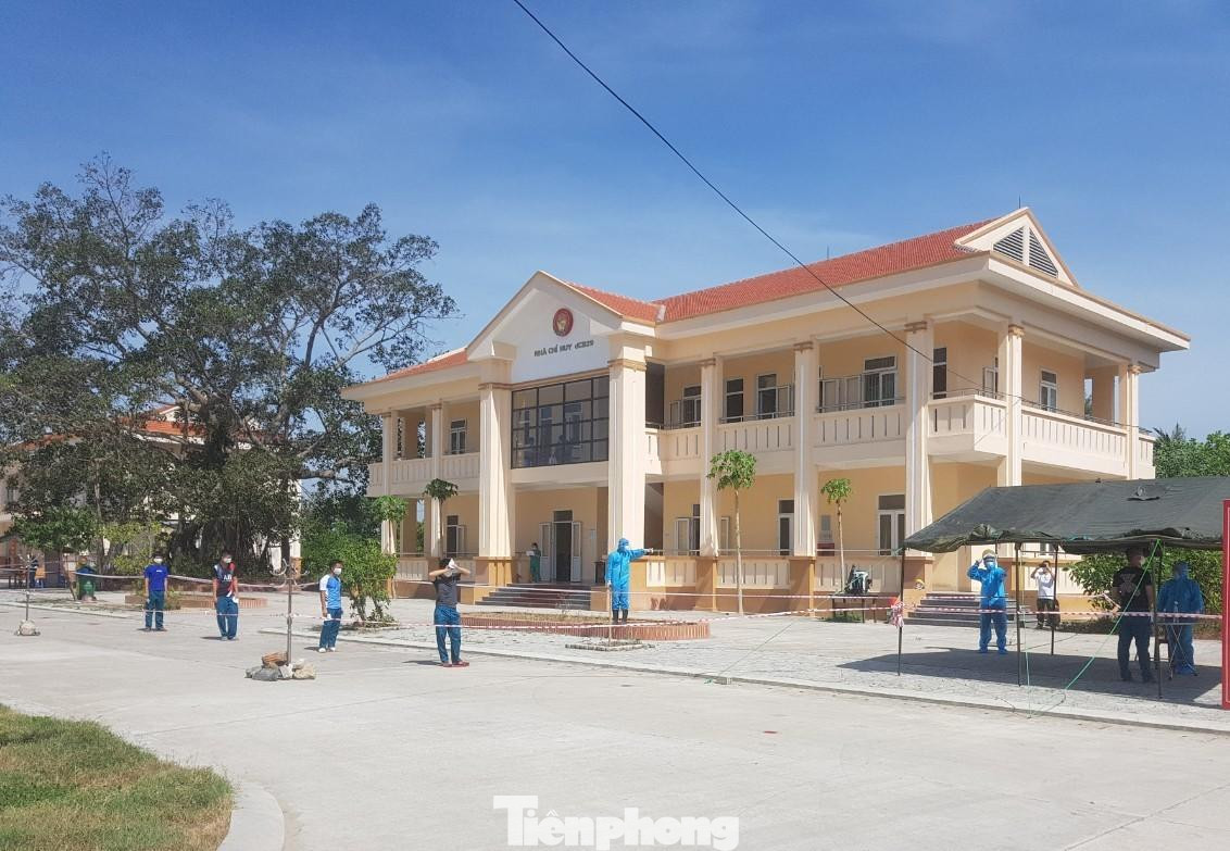 Khu cách ly Tiểu đoàn công binh 29 (phường An Khê, quận Thanh Khê, TP Đà Nẵng) hiện có 112 người đang cách ly tập trung.