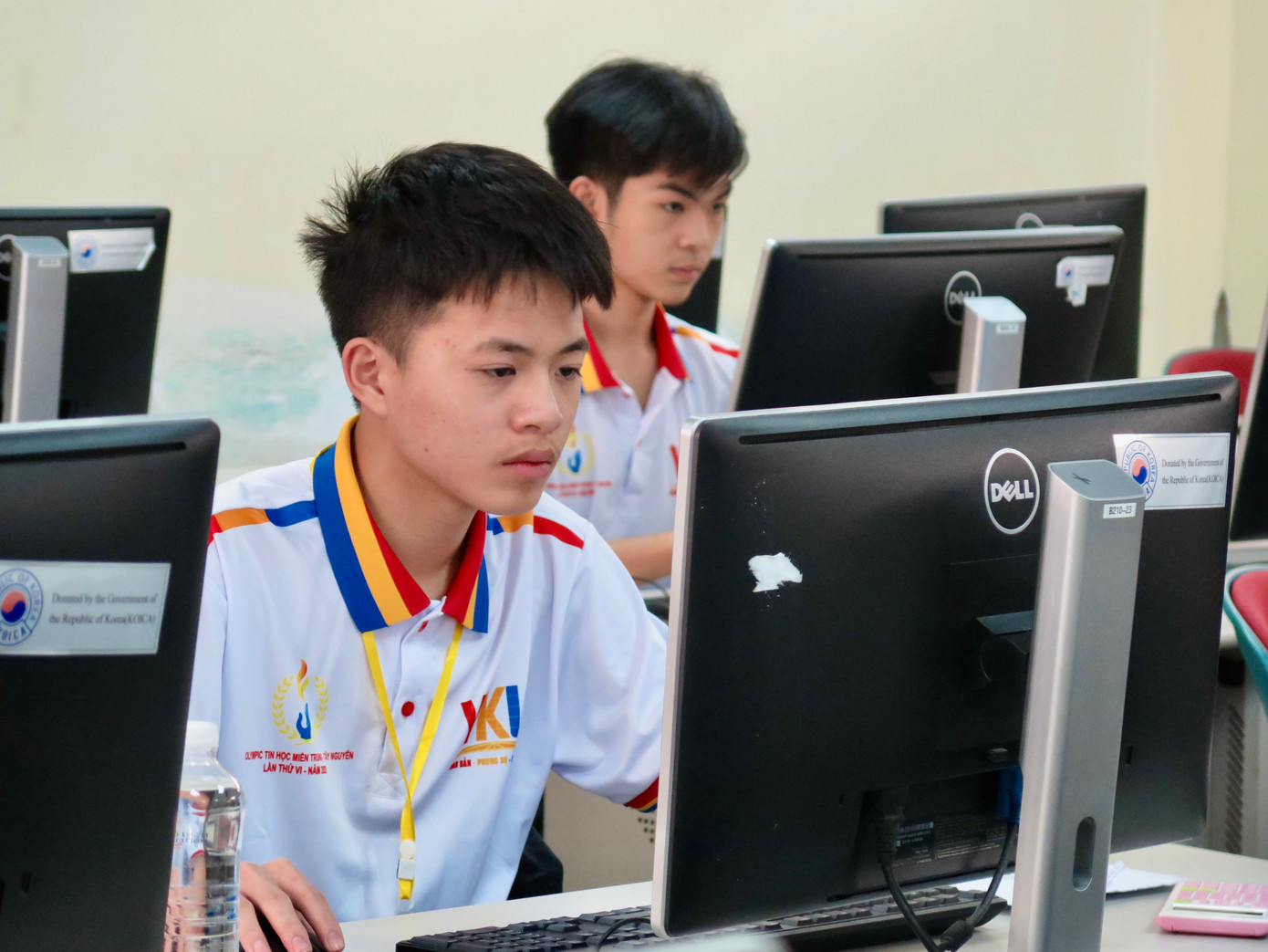 775 thí sinh xuất sắc tranh tài trong vòng chung kết.