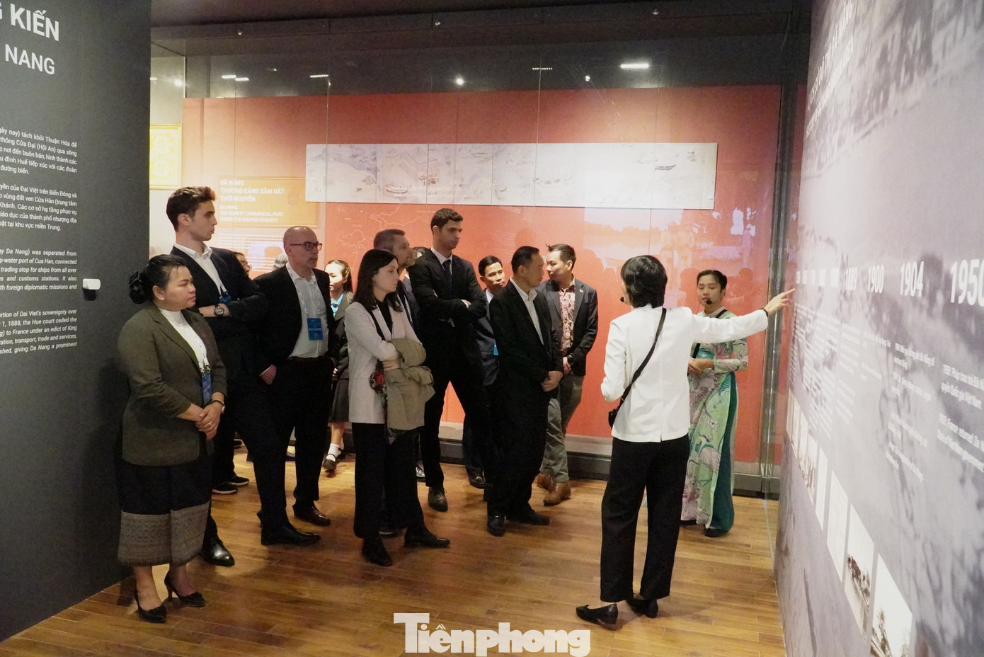 “Với những thay đổi trên, Bảo tàng Đà Nẵng trở thành chiếc cầu nối về những sự kiện, cột mốc, các giá trị văn hóa, lịch sử của thành phố với hiện tại, nuôi dưỡng niềm tự hào, tình yêu quê hương đất nước, góp phần tổng hợp sức mạnh nội sinh của mỗi người dân thành phố trước ngưỡng cửa của kỷ nguyên mới, kỷ nguyên phát triển”, Chủ tịch UBND TP Đà Nẵng nhấn mạnh.