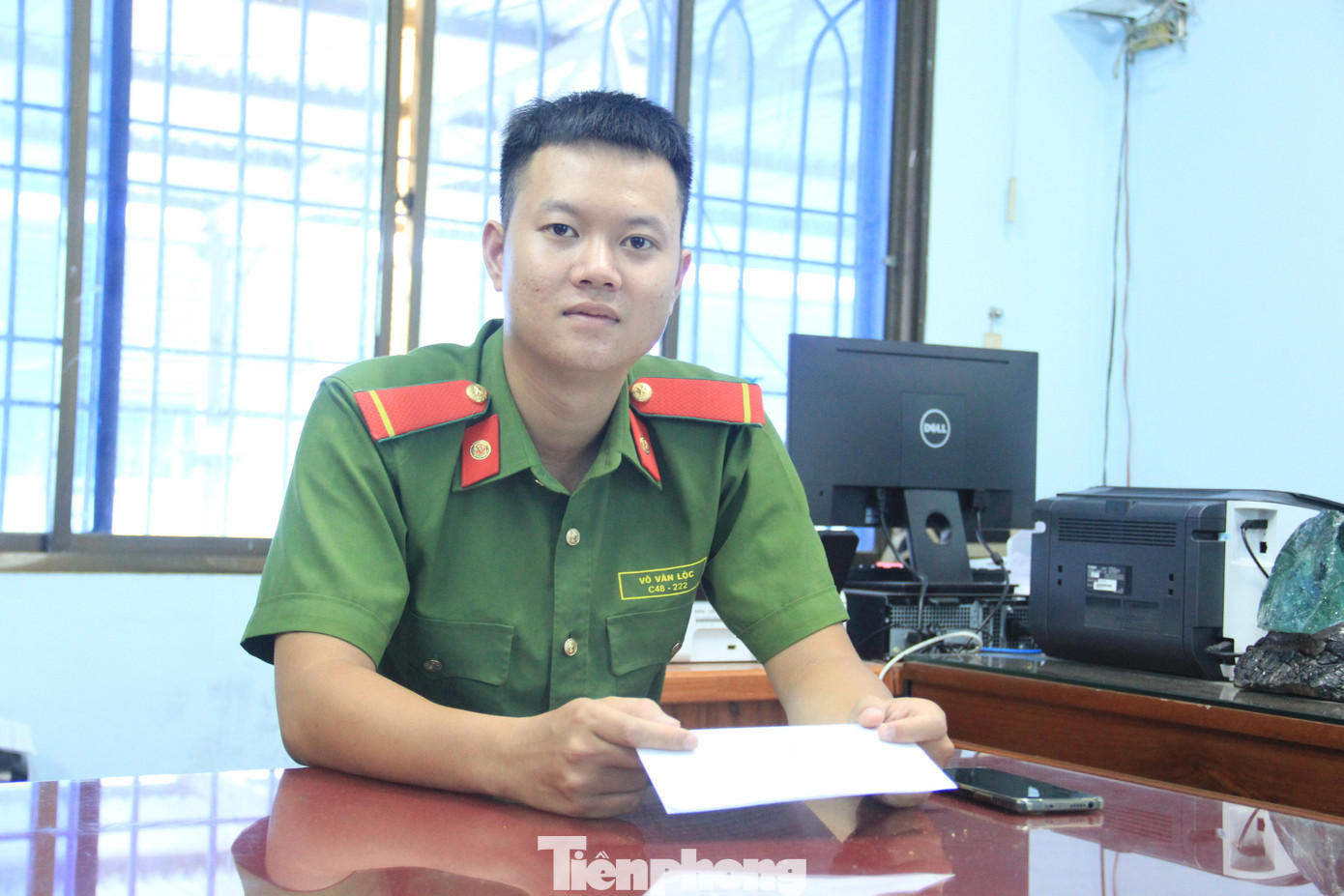 Lộc chia sẻ, để đạt điểm cao, phải chăm học và giải đề. Lộc chia sẻ, để đạt điểm cao, phải chăm học và giải đề.