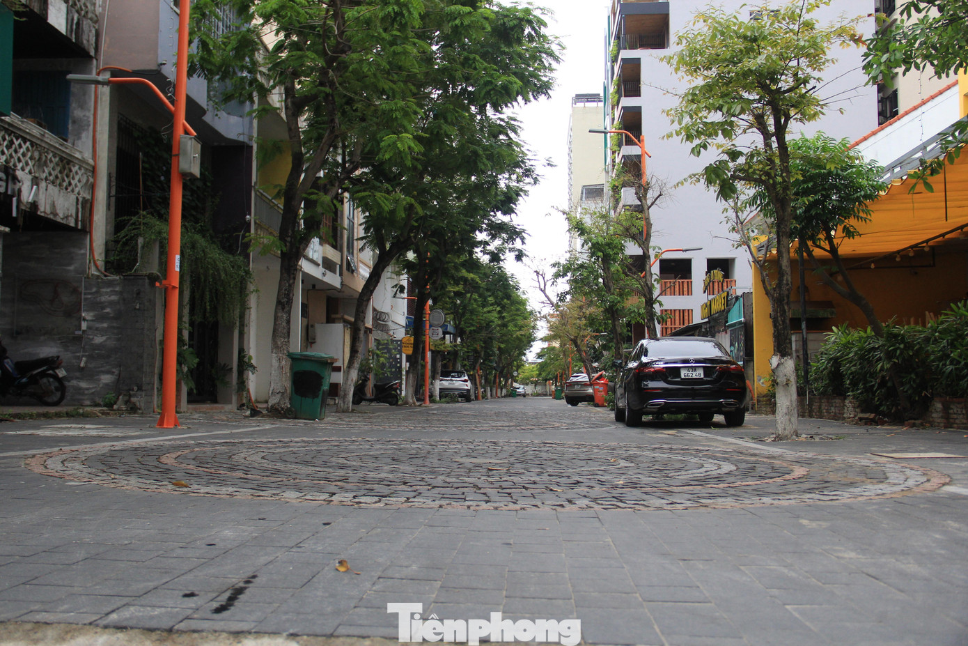 Phó Chủ tịch UBND thành phố Trần Phước Sơn nhìn nhận Phố du lịch An Thượng sau khi đầu tư chỉnh trang sẽ góp phần tạo điểm đến cho người dân và du khách. Phó Chủ tịch UBND thành phố Trần Phước Sơn nhìn nhận Phố du lịch An Thượng sau khi đầu tư chỉnh trang sẽ góp phần tạo điểm đến cho người dân và du khách.