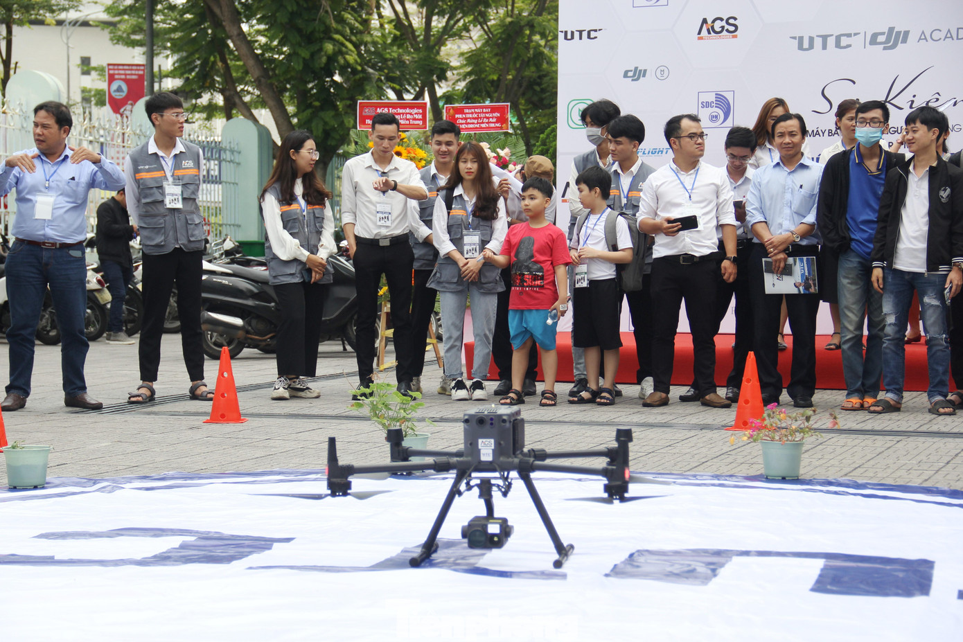 Miền Trung có học viện đào tạo máy bay không người lái đầu tiên ảnh 1