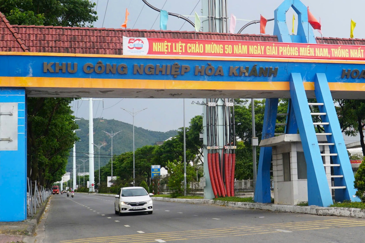 Hoạt động không có giấy phép môi trường, nhiều doanh nghiệp trong khu công nghiệp xử phạt hàng trăm triệu đồng. Hoạt động không có giấy phép môi trường, nhiều doanh nghiệp trong khu công nghiệp xử phạt hàng trăm triệu đồng.