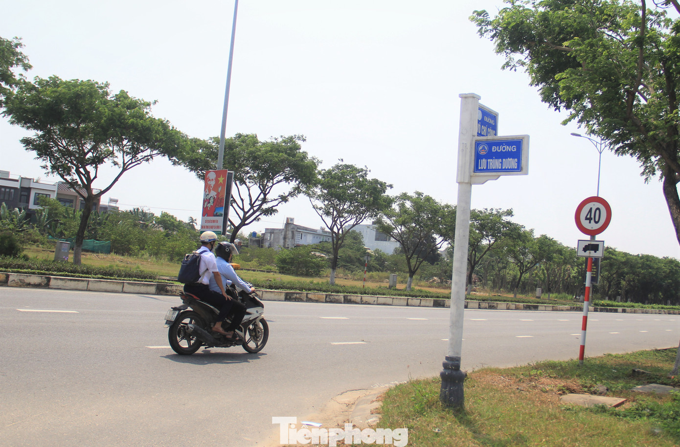 Đường Lưu Trùng Dương giao nhau với đường Võ Chí Công. Ảnh: Thanh Trần.