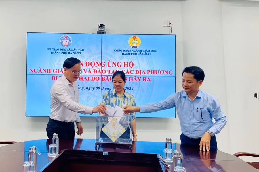 Ngành GD&ĐT TP. Đà Nẵng vận động ủng hộ ngành GD&ĐT các tỉnh, thành phố phía Bắc. Ảnh: S.G. Ngành GD&ĐT TP. Đà Nẵng vận động ủng hộ ngành GD&ĐT các tỉnh, thành phố phía Bắc. Ảnh: S.G.
