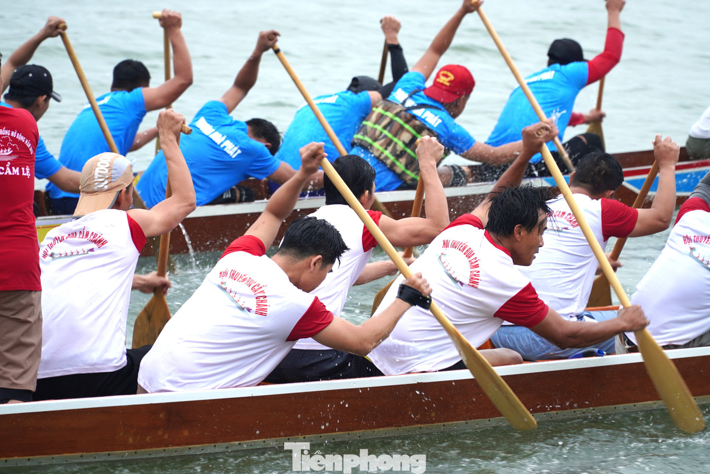 Ông Ngô Ngọc Hậu, Phó Chủ tịch UBND quận Cẩm Lệ chia sẻ, đua thuyền là môn thể thao trên sông nước gắn liền với những lễ hội truyền thống của dân tộc, có từ xa xưa được lưu giữ đến ngày nay. Ngày nay, bộ môn đua thuyền đã góp phần cổ vũ, động viên, khích lệ bà con nhân dân để có một cơ thể khỏe mạnh, dẻo dai để học tập và làm việc.