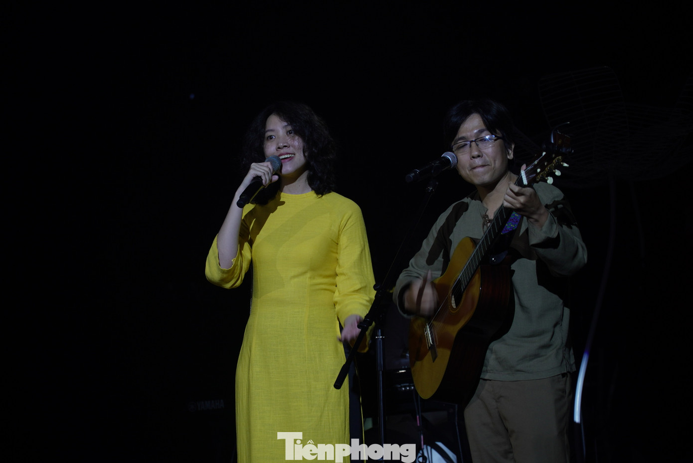 Cặp đôi âm nhạc Hoàng Trang – Nguyễn Đông mang đến sự trẻ trung, mới mẻ cho đêm nhạc Phạm Duy tại Đà Nẵng lần này.