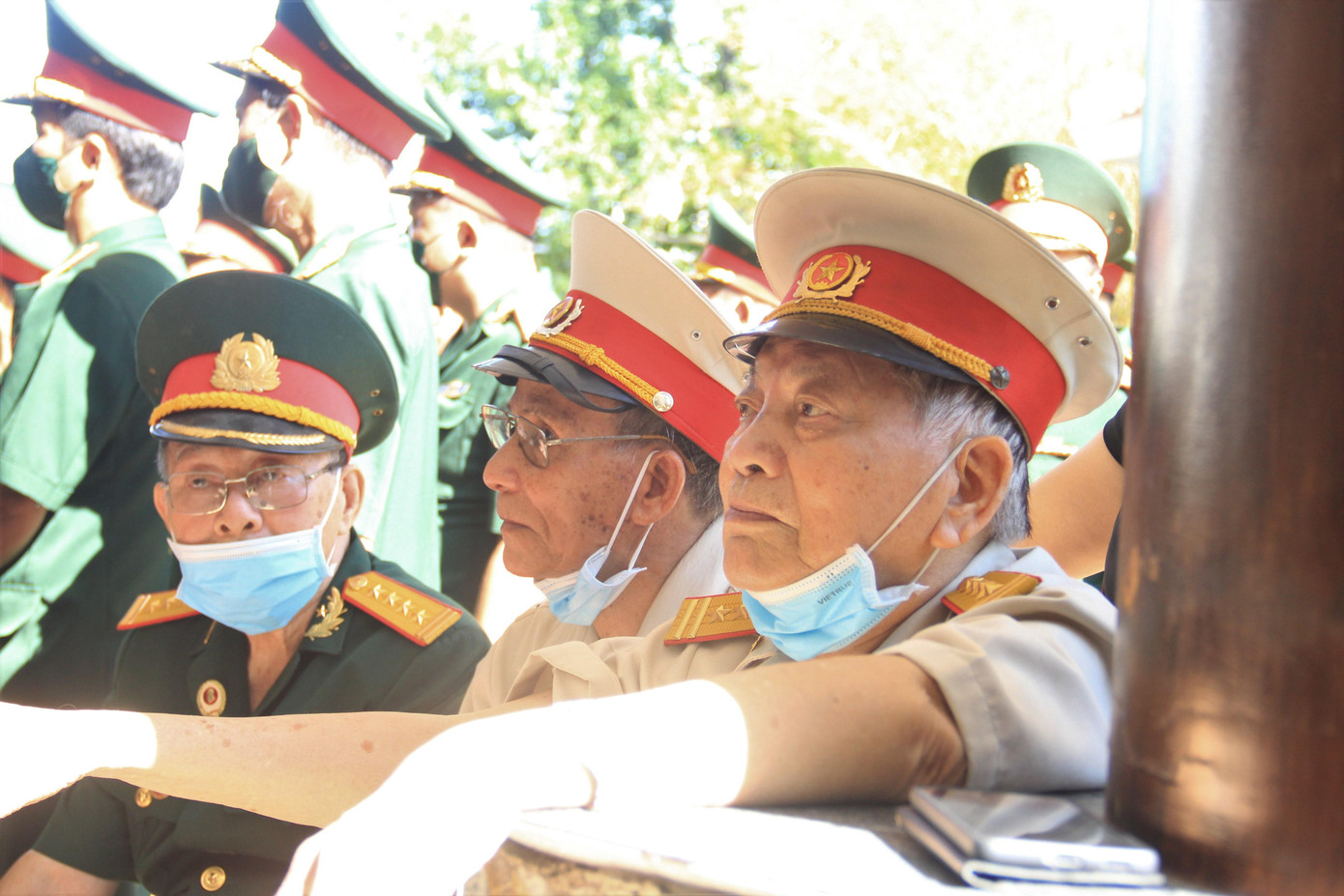 Những đồng đội tới tiễn đưa ông Kostas Nguyễn Văn Lập.