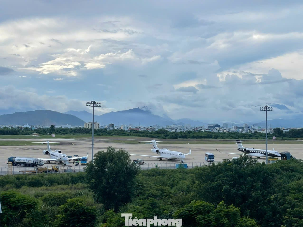 Chuyên cơ của nhà chế tạo này từng được sở hữu bởi các tỷ phú như Bill Gates, Elon Musk, Jeff Bezos hay các cầu thủ lừng danh với thú tiêu tiền độc nhất vô nhị như Cristiano Ronaldo và Messi... Chuyên cơ của nhà chế tạo này từng được sở hữu bởi các tỷ phú như Bill Gates, Elon Musk, Jeff Bezos hay các cầu thủ lừng danh với thú tiêu tiền độc nhất vô nhị như Cristiano Ronaldo và Messi...