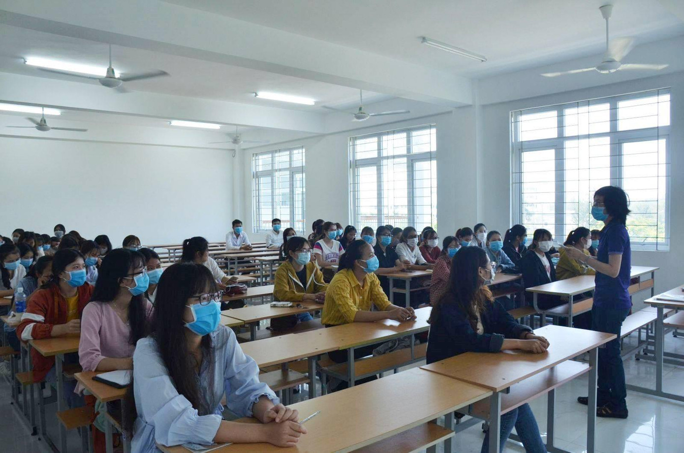 ĐH Đà Nẵng lưu ý việc dạy học trực tiếp phải ưu tiên tổ chức cho sinh viên thực hành, thí nghiệm, đồ án để tốt nghiệp. Ảnh: ĐHĐN. ĐH Đà Nẵng lưu ý việc dạy học trực tiếp phải ưu tiên tổ chức cho sinh viên thực hành, thí nghiệm, đồ án để tốt nghiệp. Ảnh: ĐHĐN.