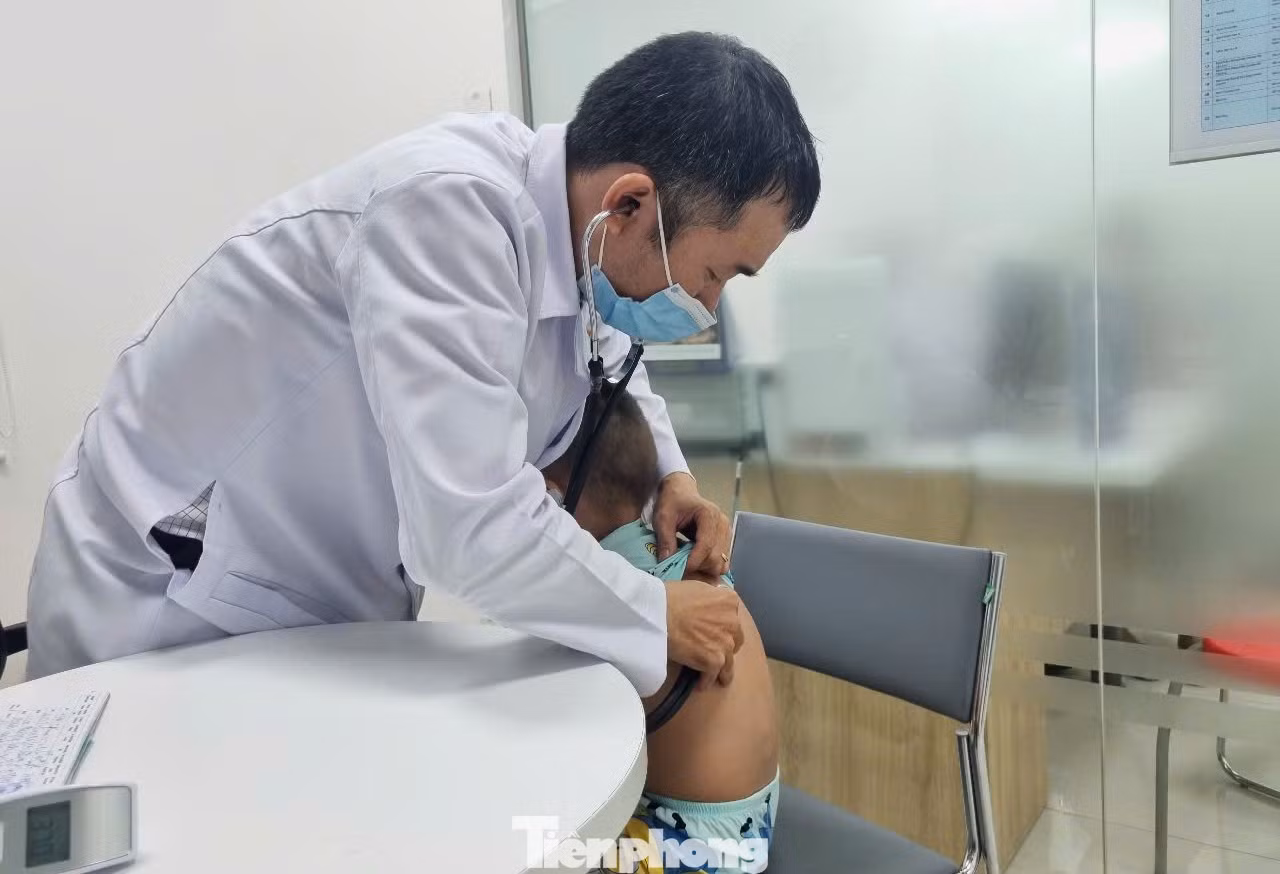 CDC lưu ý người dân đi tiêm chủng vắc xin đầy đủ trước tình hình bệnh sởi tăng nhanh.