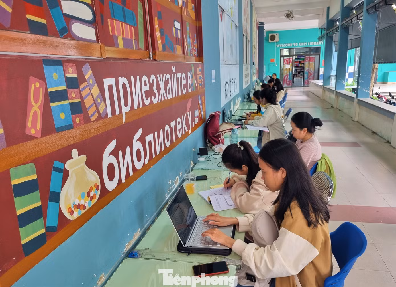 Trước khi trở thành công dân toàn cầu, mỗi bạn trẻ phải nỗ lực học tập, rèn luyện thêm các kỹ năng. Ảnh: Thanh Trần. Trước khi trở thành công dân toàn cầu, mỗi bạn trẻ phải nỗ lực học tập, rèn luyện thêm các kỹ năng. Ảnh: Thanh Trần.